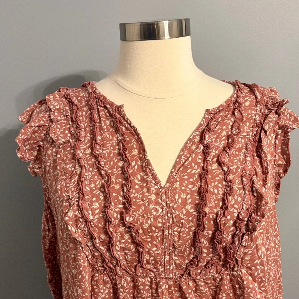 Old Navy Dusty Rose Floral Ruffled Sleeveless top 3X - Picture 4 of 6